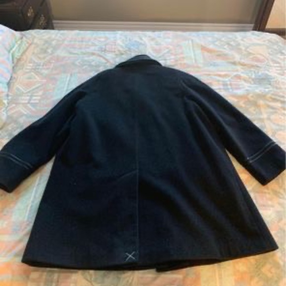 Wool coat - Picture 2 of 5